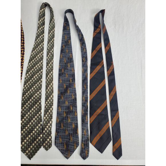 Mens Ties Lot Of 4 Bill Blass Ted Lapidus Croft & Barrow Structure Silk Formal - Picture 3 of 11